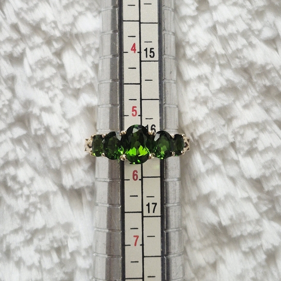 Vintage 10k Yellow Gold Chrome Diopside Three Stone Cocktail Ring - Picture 9 of 9